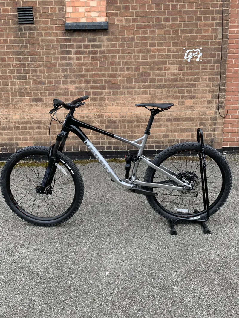 Marin Rift Zone 1 27.5 Mountain Bike Large 2022 Silver/Black-1